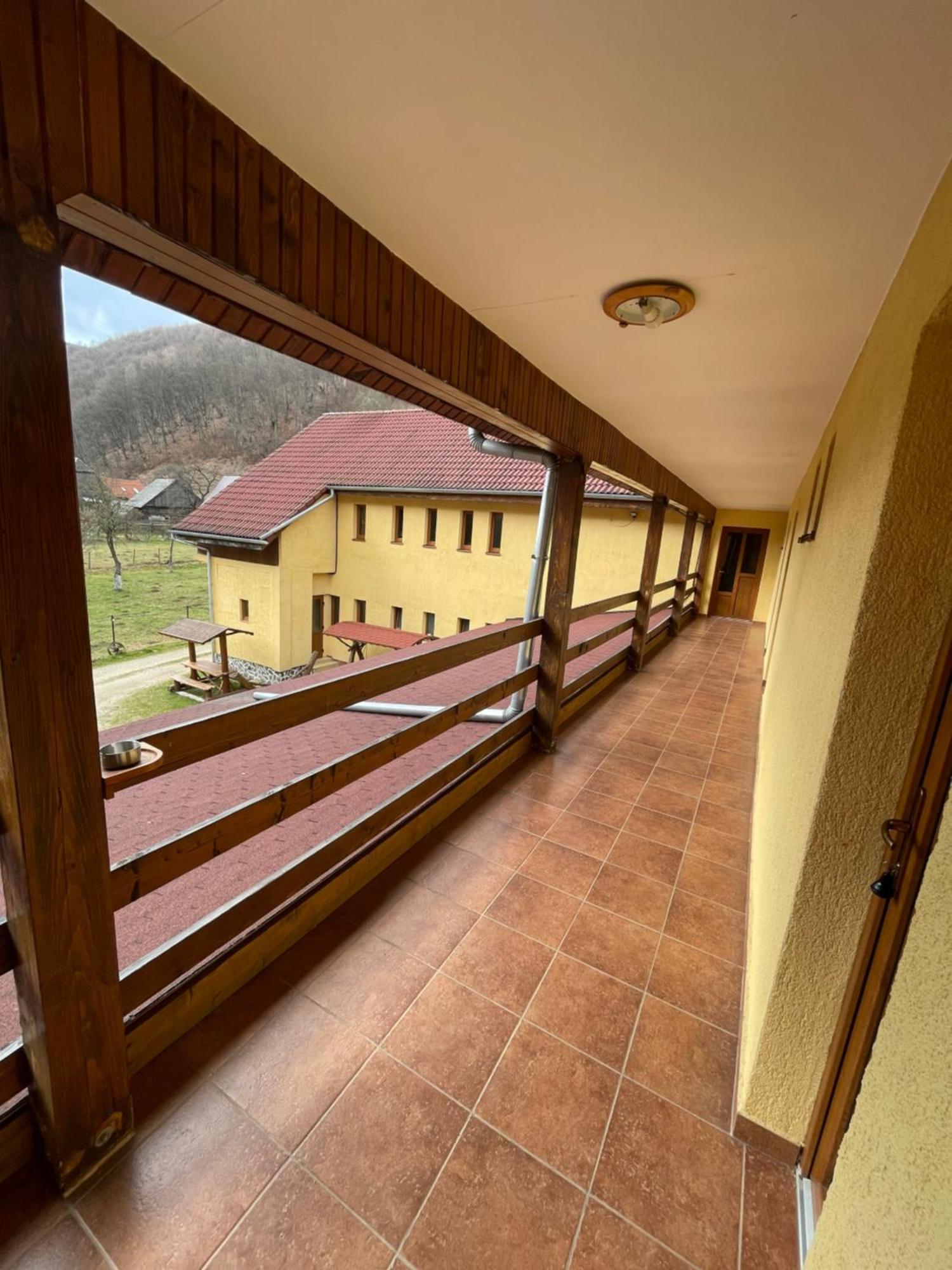 Green Mountain Resort Scrind-Frăsinet Exterior foto